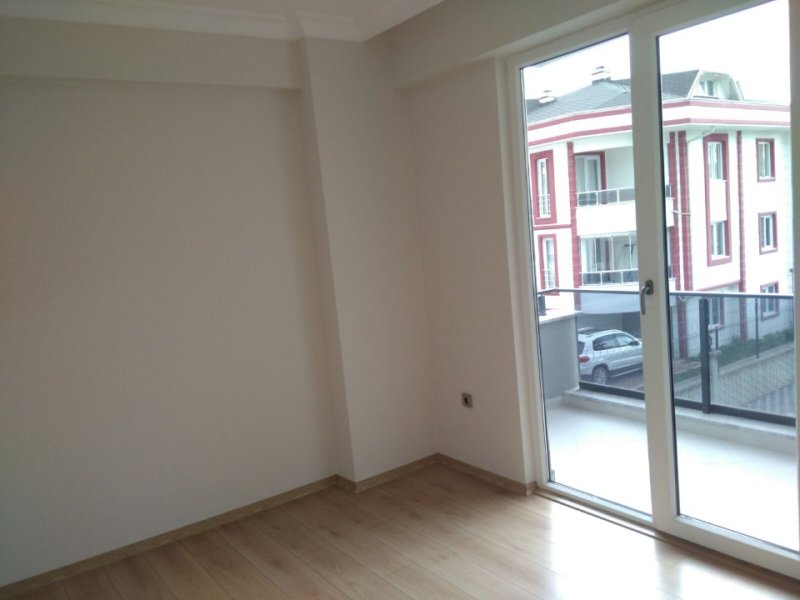 İŞTE EMLAKTAN SERDİVANDA 157m2 4+1 SIFIR KİRALIK DAİRE Sakarya Emlak İlan